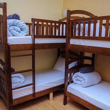 Golden Globus Hostel Kiev Luaran gambar