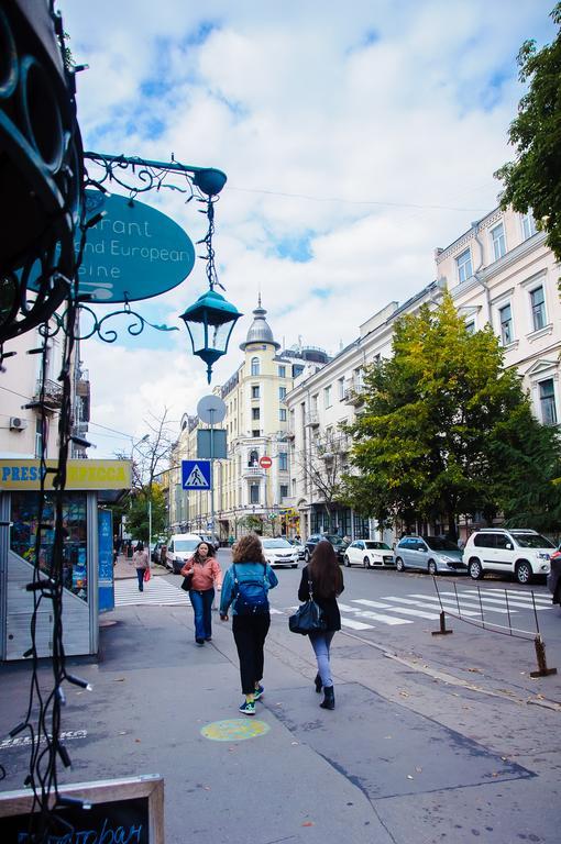 Golden Globus Hostel Kiev Luaran gambar
